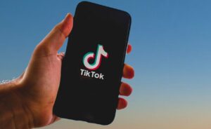 Cara Mengembalikan Video TikTok