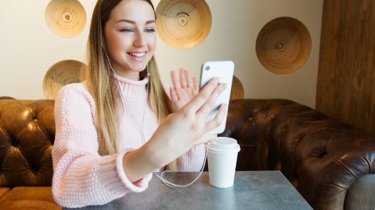 Aplikasi Video Call Acak