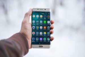 Cara Uninstal Aplikasi Bawaan di Ponsel