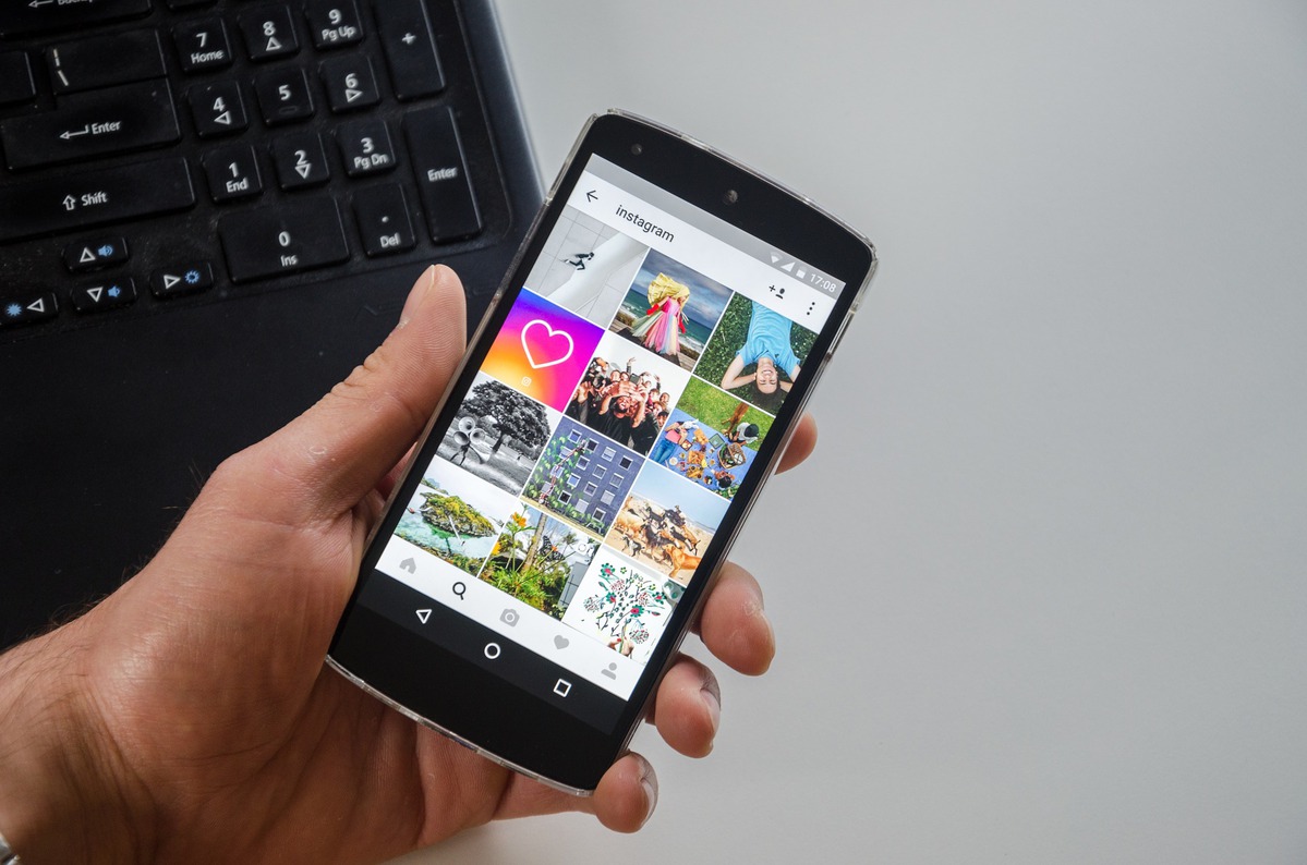 Aplikasi Feed Instagram Nyambung