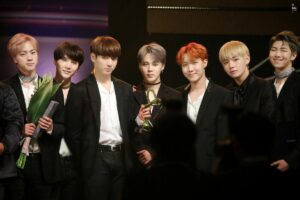 Aplikasi Chat dengan Idol KPOP