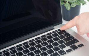 Cara Mengatasi Laptop Tidak Bisa Nyala