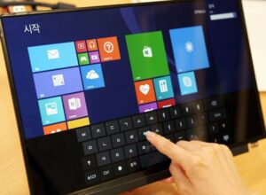 Rekomendasi Laptop Touchscreen Murah