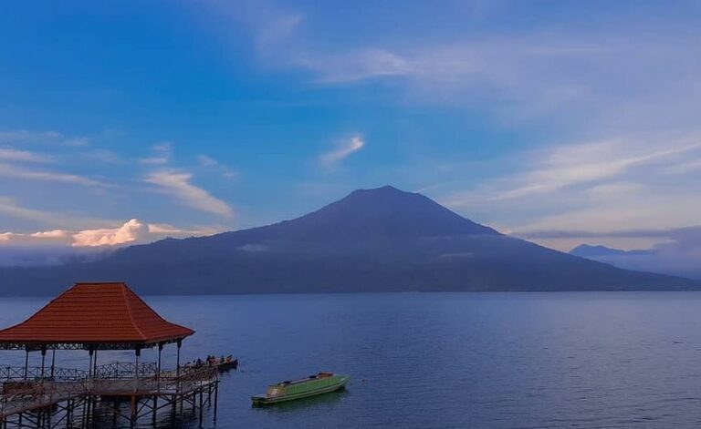Danau Ranau di Sumatera Selatan: Harga Tiket, Foto, Lokasi, Fasilitas ...